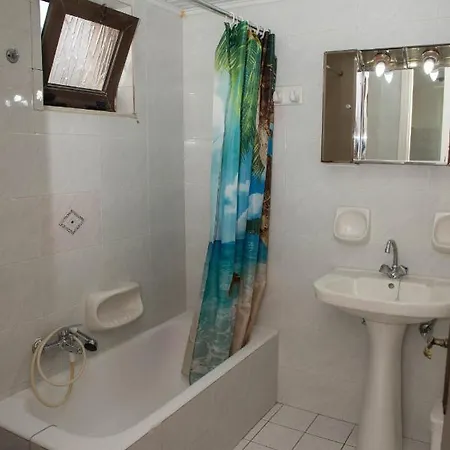 Cleopatra Apartman